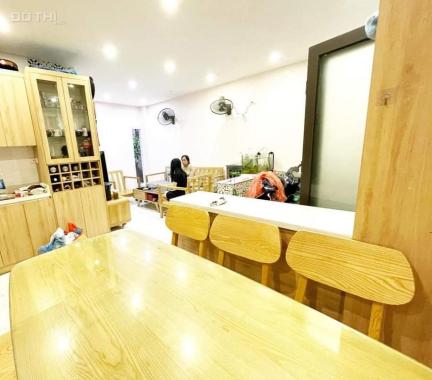 Bán nhà đẹp tặng nội thất xịn Chính Kinh, Thanh Xuân 36m2 giá 4.05 tỷ