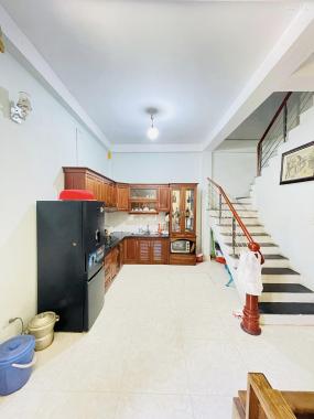 Cần bán gấp nhà đẹp lung linh ở ngay đón tết Xuân Đỉnh 40m2, 4T, Mt rộng, ô tô đỗ cổng 3.25 tỷ