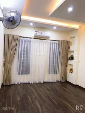 Bán nhà Quang Tiến, Đại Mỗ, DT: 31m2 x 5tầng, hướng Tây Nam, ôtô đỗ cửa, giá 3.3tỷ. LH: 0973535231