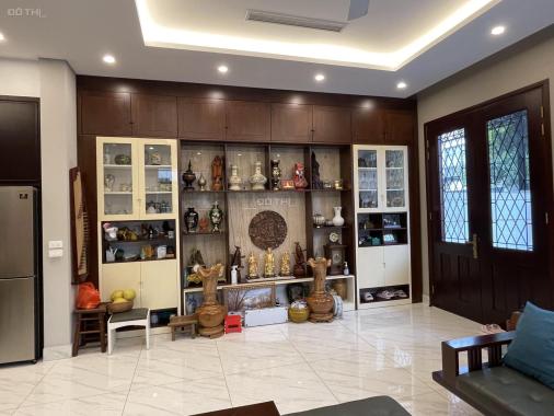 Cho thuê song lập 120m2 Nguyệt Quế khu hồ điều hòa Vinhomes The Harmony - có thang máy - full đồ