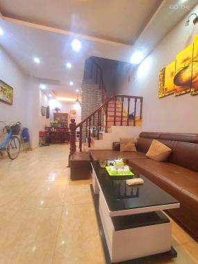Bán nhà Âu Cơ lô góc ngõ thông 20m ra phố - 97m2, 8.6 tỷ