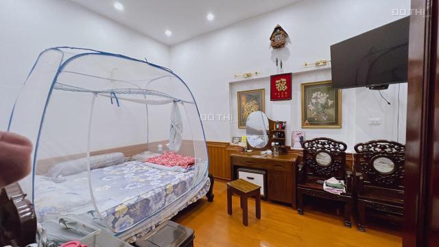 Phố phân lô rộng thoáng, ô tô đỗ cửa! Bán nhà Nghĩa Đô, Cầu Giấy, 60m2, 5 tầng, 16 tỷ