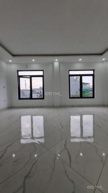 Bán nhà mới thang máy 40m2*5T ngõ thông chỉ 4.1 tỷ tại Bà Triệu, Hà Đông