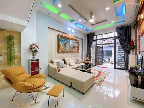 Nhà hẻm xe hơi thông, Hoàng Hoa Thám, phường 7, 4 tầng 62m2, nhỉnh 8 tỷ