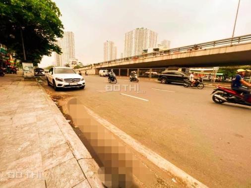 Mặt phố Nguyễn Trãi, Thanh Xuân, 30m2 x 6T, thang máy. Trung tâm Ngã Tư Sở