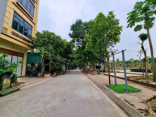 Tôi bán đất đấu giá Mậu Lương 6m MT view công viên 66m2 chỉ 6.38 tỷ. LH 0989.62.6116