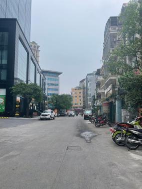 Bán nhà phố Nguyễn Phúc Lai ngay gần hồ Hoàng Cầu - ô tô 7 chỗ đỗ cửa 43m2 4tầng MT 4m 8,99 tỷ