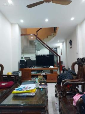 Nhà Vũ Xuân Thiều - Sài Đồng ô tô tránh QH ổn