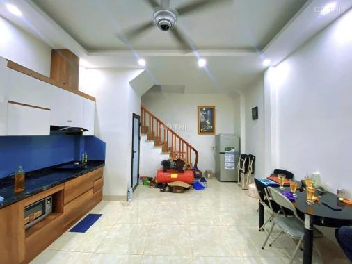 Bán nhà Cầu Giấy ngõ 152 Nguyễn Đình Hoàn, ở luôn, 32m2, 4.6 tỷ
