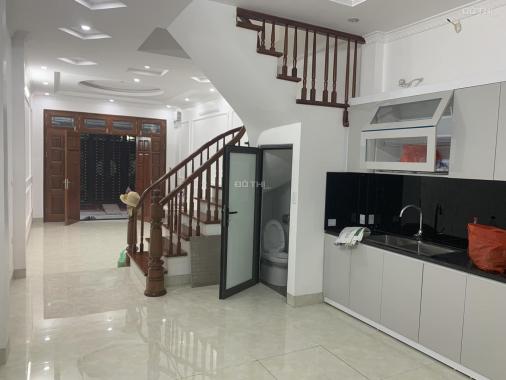 Bán nhà ngõ 107 Trần Khát Chân 47m2 x 5 tầng, mặt tiền 4m, 6 ngủ, trước nhà rộng 3m, 10m ra ô tô