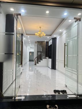 Bán nhà ngõ phân lô 24 Kim Đồng, 68m2 x 5T cực đẹp, thang máy, tô tô vào. Giá 9,7 tỷ