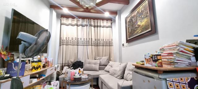 Bán nhà Đê Trần Khát Chân 15m2, 5 tầng, full nội thất, ở ngay, 1,65 tỷ