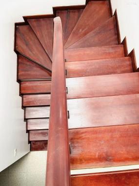 Mặt ngõ Hoàng Hoa Thám 43m2 - 4 tầng - ô tô đỗ cửa 5.4 tỷ
