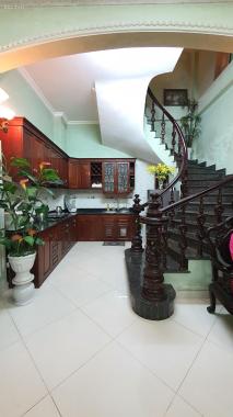 Bán đất tặng nhà Sài Đồng ngõ CRV ra vào, 45m2 hơn 3 tỷ