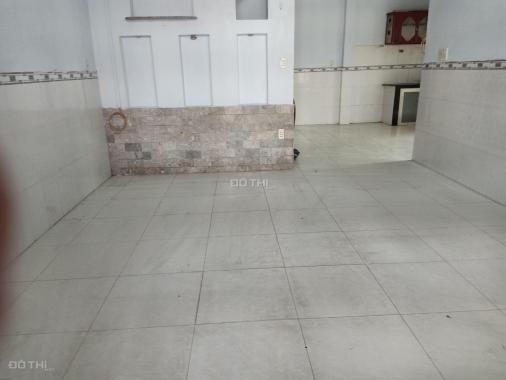 Cần tiền giảm giá mạnh căn nhà 2 mặt tiền đường Lò Lu quận 9