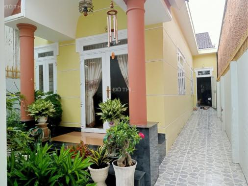 Bán nhà mặt tiền kinh doanh 210m2 đường 4 (Trương Định) Tân Mai SHR 19 tỷ