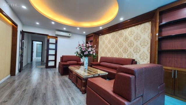 Bán nhà 6 tầng thang máy, vỉa hè, ô tô tránh phố Nguyễn Khánh Toàn
