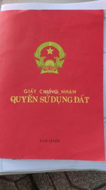 Chính chủ bán nhà cấp 4-DT=  37m2x2.5 tầng - Đê La Thành nhà đẹp ở ngay giá cung cấp chỉ 2.2 t