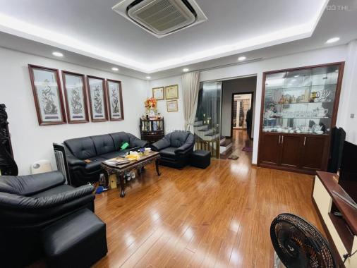 Liền kề biệt thự Nguyễn Chí Thanh kinh doanh thang máy nội thất xịn, DT 95m2 MT 5.5m giá 26 tỷ