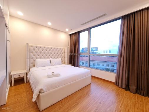 4PN căn hộ dịch vụ Vinhomes Central Park cho thuê ngày tại Bình Thạnh