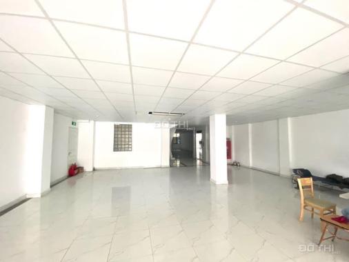 Tòa nhà văn phòng showroom mặt phố view hồ Hoàng Cầu kinh doanh DT 245m2 10T giá 108 tỷ