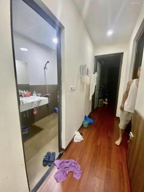Bán nhà Mai Dịch, nhà đẹp đón tết - nhà rộng thoáng sáng, 40m2 chỉ 4.4 tỷ