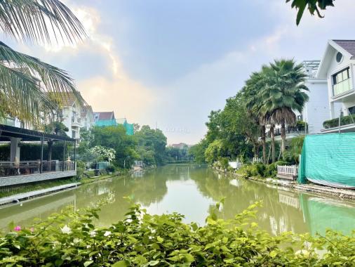 Cần bán gấp giá 7x tỷ biệt thự đơn lập 300m2 Hoa Phượng 3 Vinhomes Riverside, không lỗi phong thủy