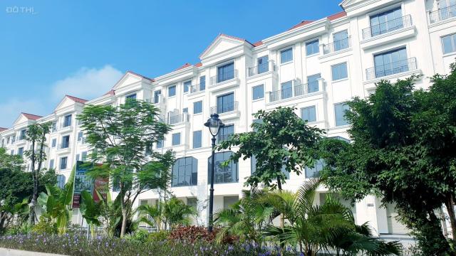 Chính chủ gửi bán gấp căn LK mặt đường 17m, view biệt thự và bãi đỗ xe, giá cực tốt