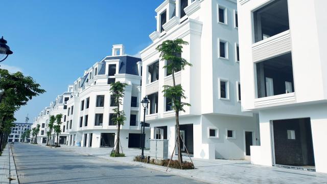 Chính chủ gửi bán gấp căn LK mặt đường 17m, view biệt thự và bãi đỗ xe, giá cực tốt