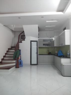 Bán nhà 318 đường Đê La Thành, Hào Nam DT 35m2 x 5 T lô góc 3 mặt thoáng giá 4,8 tỷ