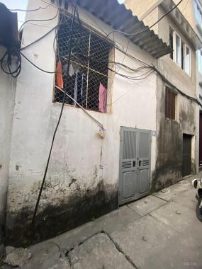 Cần bán gấp mảnh đất vàng ngõ 521 Cổ Nhuế 33m2, có nhà C4 đang cho thuê, giá 1.5 tỷ