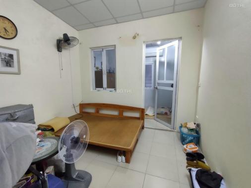 Bán căn hộ tầng 2 tập thể H3 Nguyễn An Ninh - Hoàng Mai, 35m2 đẹp thoáng, giá 800 triệu