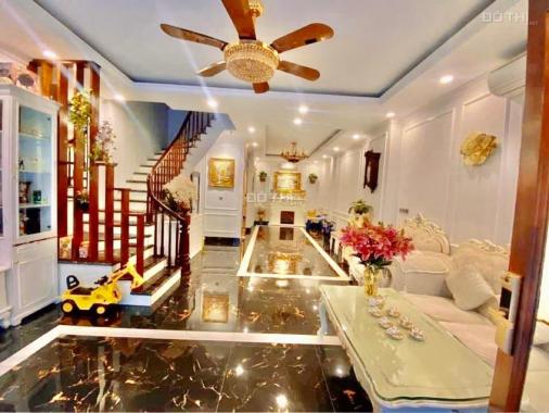 Bán nhà mặt phố Châu Long Trúc Bạch lô góc 90 tỷ
