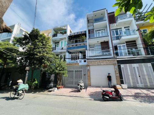 Nhà phố 3 tầng đẹp mặt tiền đường Phú Thuận - KDC Nam Long, DT: 4x20m, giá tốt: 9.6 tỷ