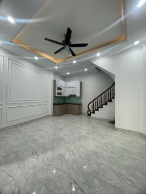 Bán nhà ngõ 72 Dương Quảng Hàm, Quan Hoa, Cầu Giấy 35m2 xây 5 tầng mới giá 4.8 tỷ