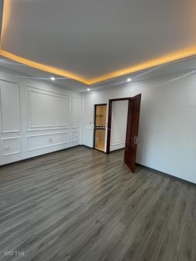 Bán nhà ngõ 72 Dương Quảng Hàm, Quan Hoa, Cầu Giấy 35m2 xây 5 tầng mới giá 4.8 tỷ