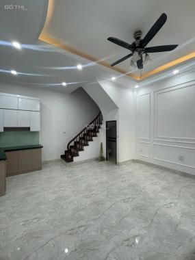 Bán nhà ngõ 72 Dương Quảng Hàm, Quan Hoa, Cầu Giấy 35m2 xây 5 tầng mới giá 4.8 tỷ