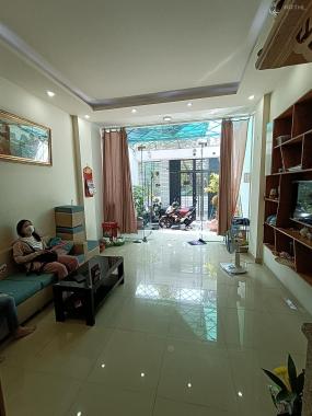 Nhà hẻm xe hơi đỗ cửa, Bạch Đằng, phường 24, Bình Thạnh, 46m2, 2 tầng nở hậu, chỉ hơn 6 tỷ