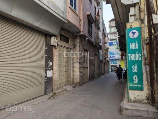 BÁN ĐẤT GIÁ RẺ ngõ Thịnh Hào 1, phố Tôn Đức Thắng Đống Đa dtích 60m2. Giá 4,3 tỷ