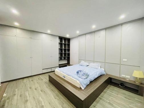 Bán nhà mặt phố Trần Nhật Duật - Lô góc 3 mặt thoáng - mặt tiền 5.3m - 72m2 - 38.5 tỷ