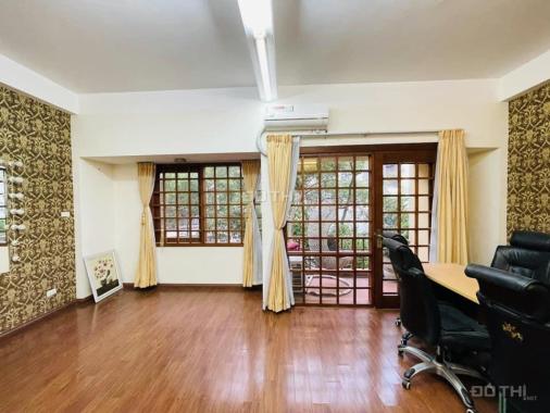 Bán nhà mặt phố Trần Nhật Duật - Lô góc 3 mặt thoáng - mặt tiền 5.3m - 72m2 - 38.5 tỷ