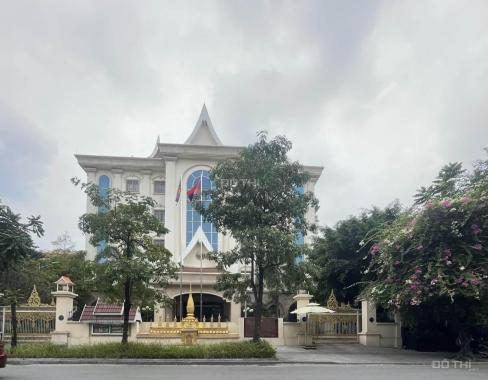 Thửa đất mặt phố Quang Trung, Hoàn Kiếm 2000m2, MT 30m, KD, ô tô, giá 1300 tỷ. LH: 0366051369