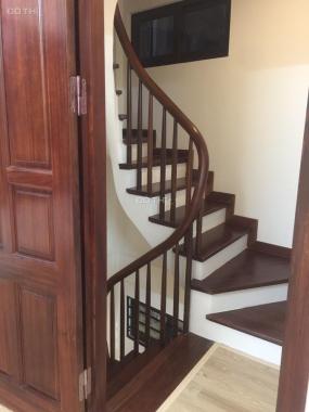 Bán nhà đường Liễu Giai, Đào Tấn, Ba Đình 35m2 xây 5 tầng mới, nhà đẹp, gần phố giá 4,2 tỷ