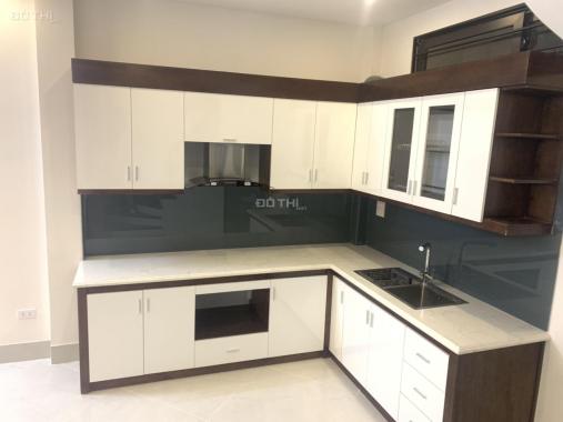 Bán nhà đường Liễu Giai, Đào Tấn, Ba Đình 35m2 xây 5 tầng mới, nhà đẹp, gần phố giá 4,2 tỷ