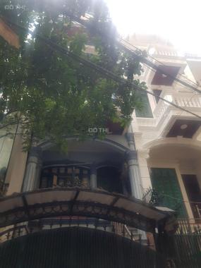 Bán nhà phố Nguyễn Khánh Toàn, Cầu Giấy, 95m2, 5 tầng, 2 thoáng, gara ô tô, giá 12.5 tỷ