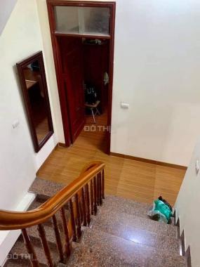 Bán nhà 18m2, 5 tầng, lô góc, quận Hai Bà Trưng, sổ riêng, 1.65 tỷ, 0347282222