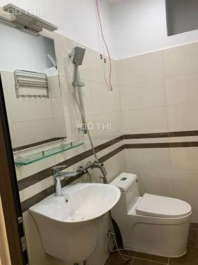 Nhà đẹp ở luôn đầu ngõ Bạch Đằng, giá 5.2 tỷ, 32m2x4T, căn góc