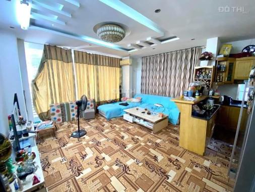 10,8tỷ có ngay nhà Đê La Thành lớn 42m2, 5tầng, mặt tiền tiêu chuẩn