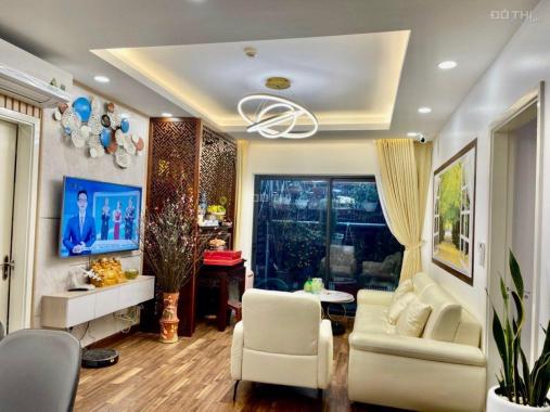 CC cần bán căn hộ 2 ngủ diện tích 76m2 dự án Eco Green giá 2.6 tỷ, full nội thất, tầng trung, có sổ