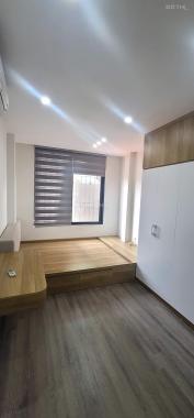 Bán nhà đẹp Giảng Võ Ba Đình 32m2 5tầng ngõ rộng nở hậu 3.5 tỷ